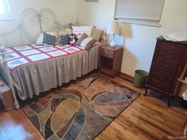 1350 Sharpe Place, Longmont, CO 80501