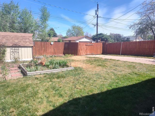 1350 Sharpe Place, Longmont, CO 80501