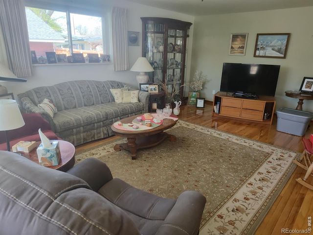 1350 Sharpe Place, Longmont, CO 80501