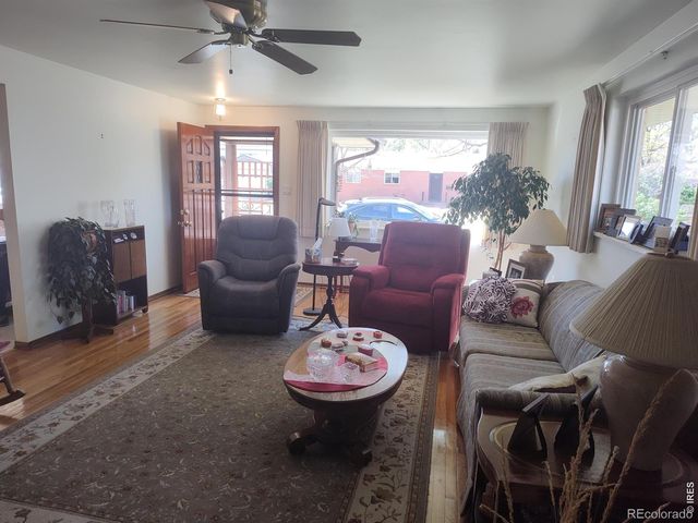 1350 Sharpe Place, Longmont, CO 80501