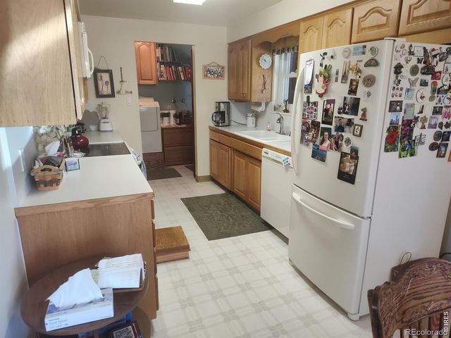 1350 Sharpe Place, Longmont, CO 80501