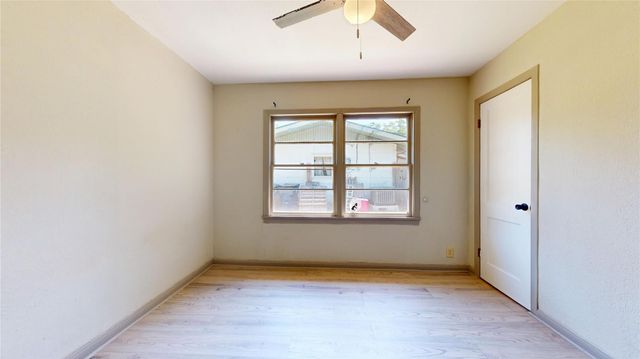 1501 13th Street N, Texas City, TX 77590