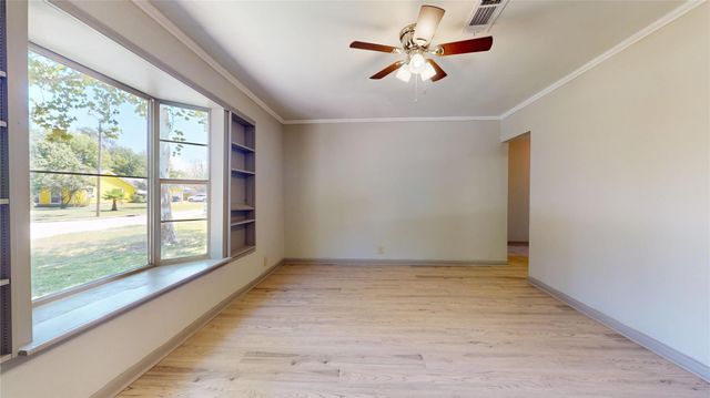 1501 13th Street N, Texas City, TX 77590