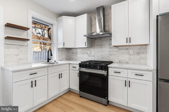 5715 N BEECHWOOD ST, Philadelphia, PA 19138