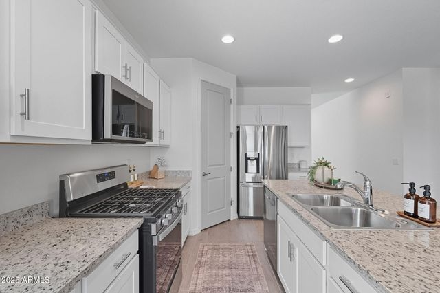 11449 E UNITY Avenue, Mesa, AZ 85212