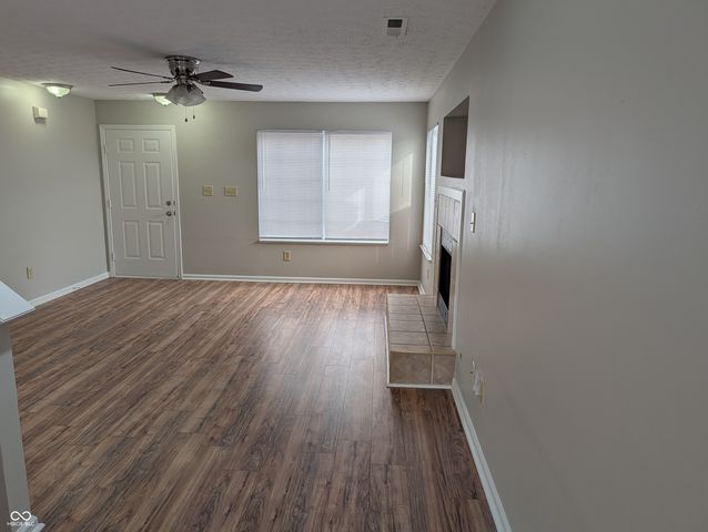 693 Cembra Drive, Greenwood, IN 46143