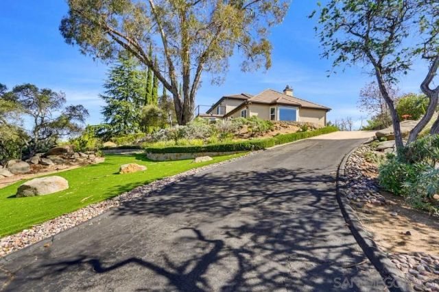 29059 Meadow Glen Way W, Escondido, CA 92026
