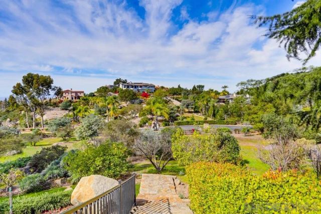 29059 Meadow Glen Way W, Escondido, CA 92026