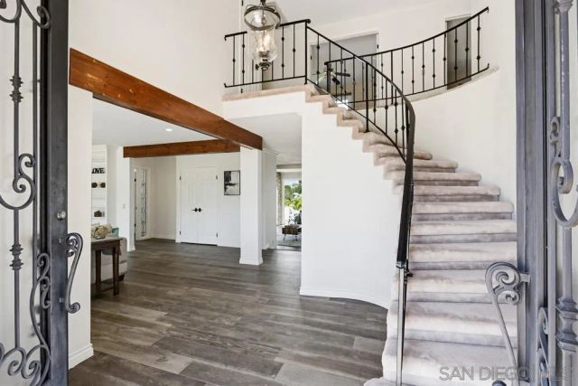 29059 Meadow Glen Way W, Escondido, CA 92026