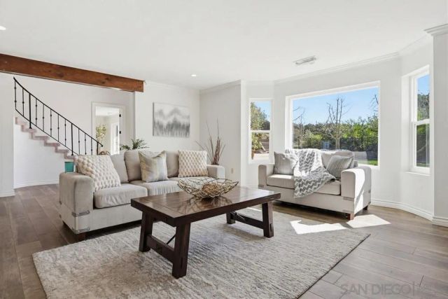 29059 Meadow Glen Way W, Escondido, CA 92026
