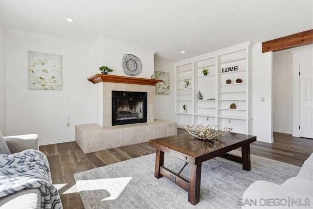 29059 Meadow Glen Way W, Escondido, CA 92026