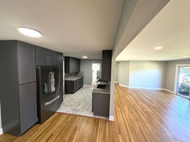 8936 Northshore Drive 1G, Des Plaines, IL 60016