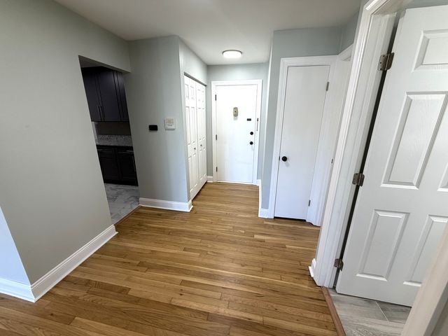 8936 Northshore Drive 1G, Des Plaines, IL 60016