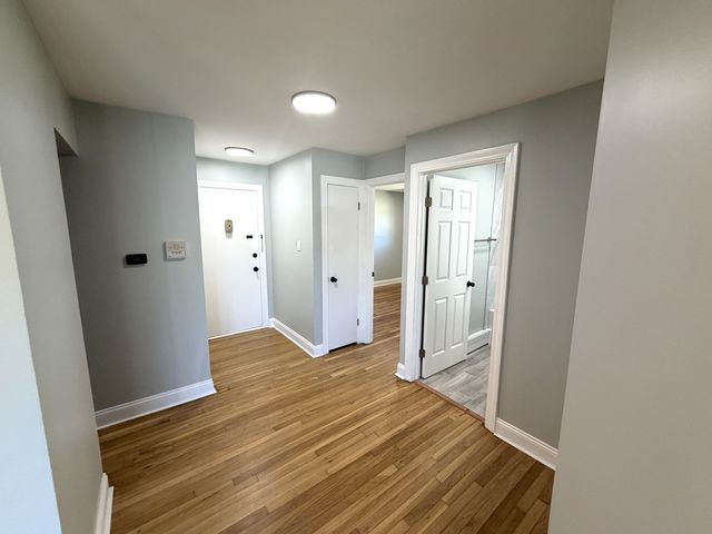 8936 Northshore Drive 1G, Des Plaines, IL 60016