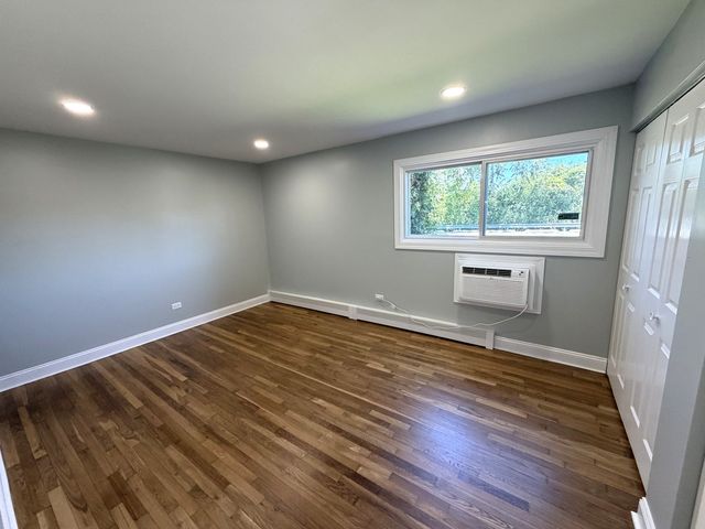 8936 Northshore Drive 1G, Des Plaines, IL 60016