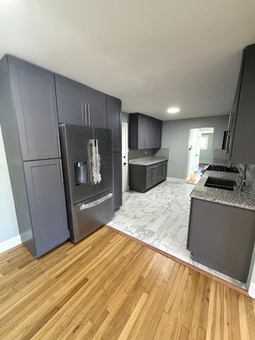 8936 Northshore Drive 1G, Des Plaines, IL 60016