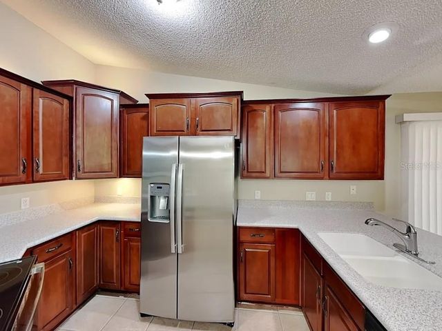 2275 CORK OAK STREET E, Sarasota, FL 34232