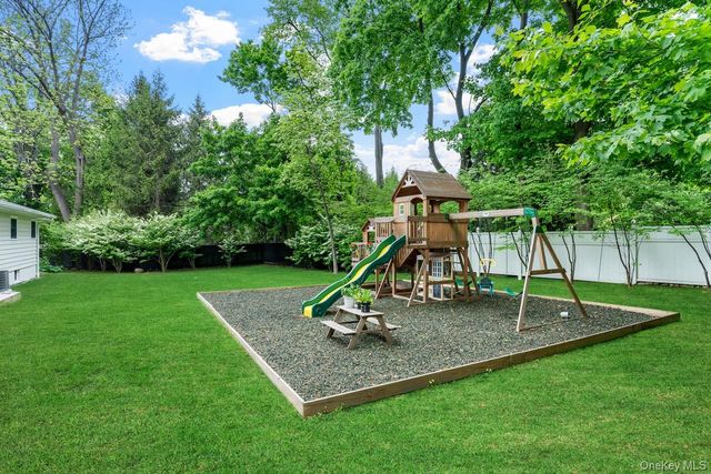 3 Green Acres Lane, White Plains, NY 10607
