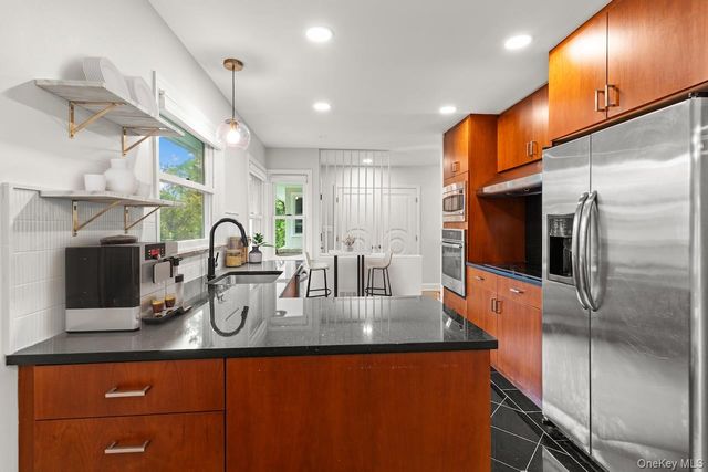 3 Green Acres Lane, White Plains, NY 10607