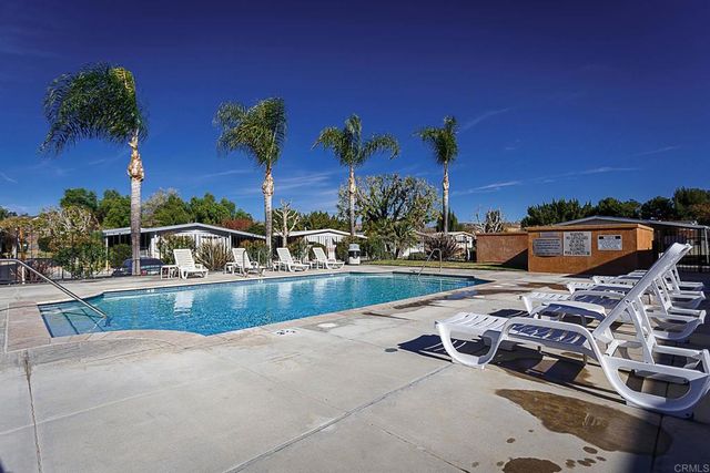 21423 Bramble Way, Saugus, CA 91350