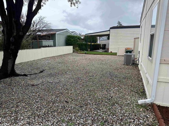 21423 Bramble Way, Saugus, CA 91350