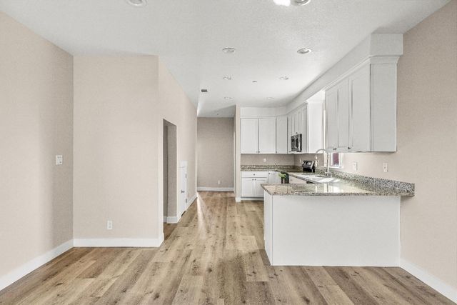 2379 E Willow St, Stockton, CA 95205