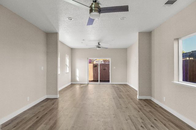 2379 E Willow St, Stockton, CA 95205