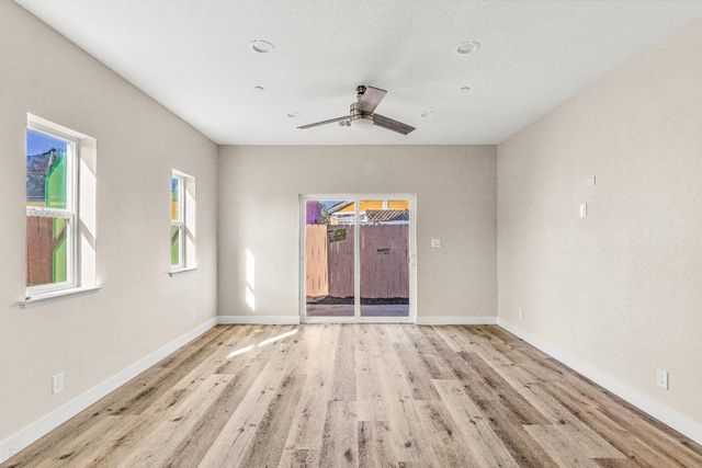 2379 E Willow St, Stockton, CA 95205