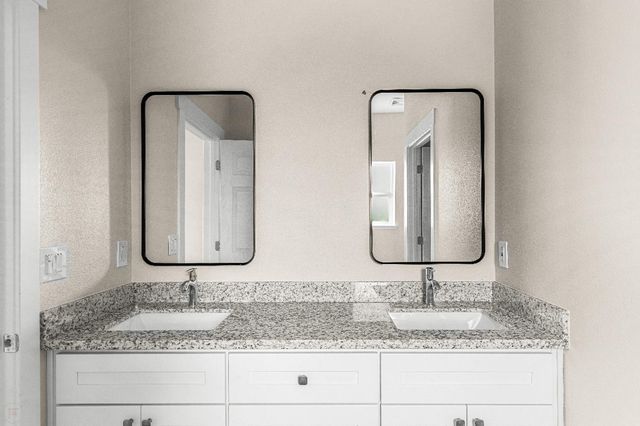 2379 E Willow St, Stockton, CA 95205