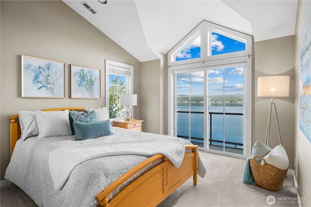 528 W Lake Sammamish Parkway SE, Bellevue, WA 98008