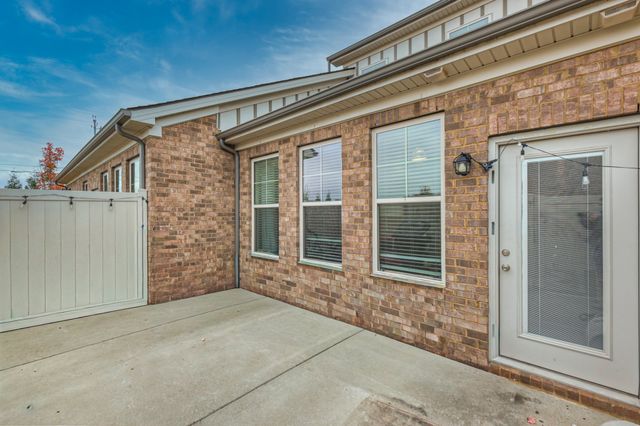 2108 Halfmoon Way, Murfreesboro, TN 37130