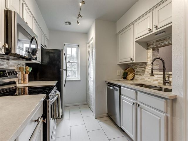 14331 N Pennsylvania Avenue 32G, Oklahoma City, OK 73134