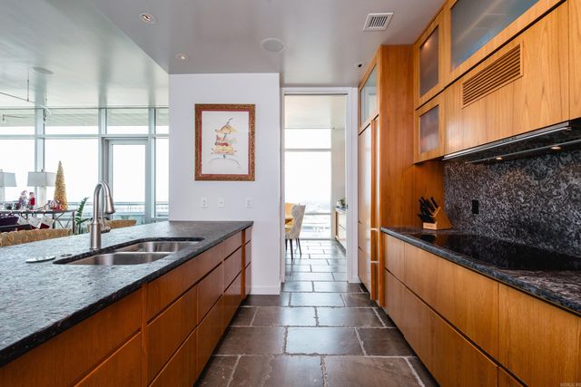 300 E 3rd St Apt 1602, Little Rock, AR 72201