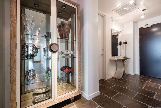 300 E 3rd St Apt 1602, Little Rock, AR 72201