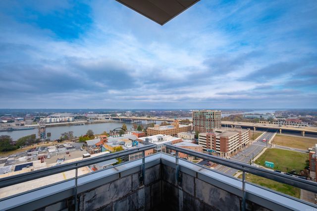 300 E 3rd St Apt 1602, Little Rock, AR 72201