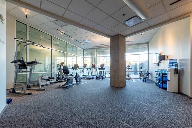 300 E 3rd St Apt 1602, Little Rock, AR 72201