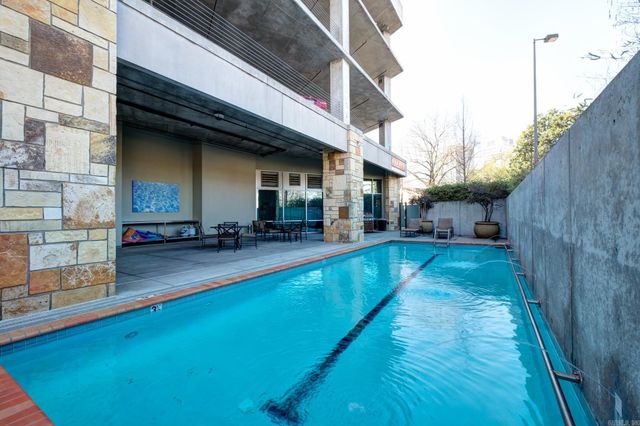 300 E 3rd St Apt 1602, Little Rock, AR 72201