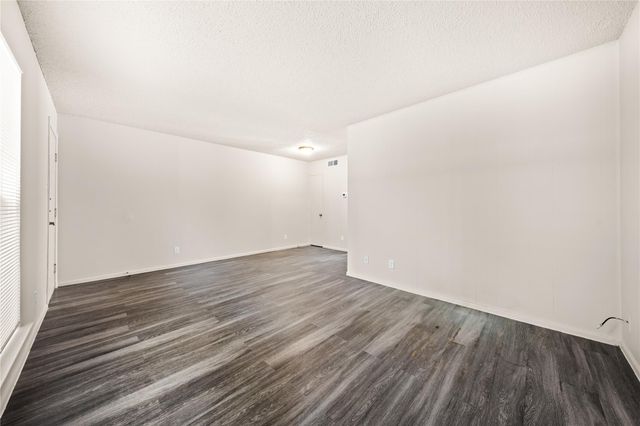 2314 Greenfield PKWY 207, Austin, TX 78741