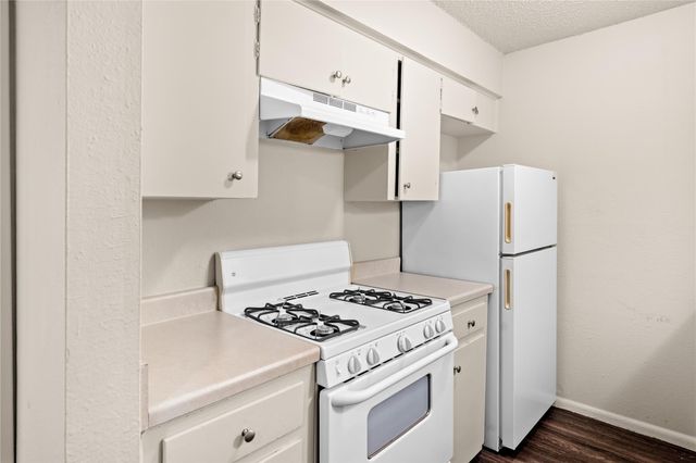 2314 Greenfield PKWY 207, Austin, TX 78741