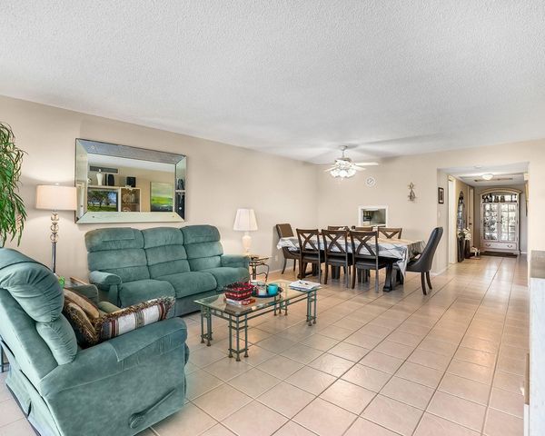 3090 N Course Drive 112, Pompano Beach, FL 33069