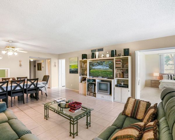 3090 N Course Drive 112, Pompano Beach, FL 33069