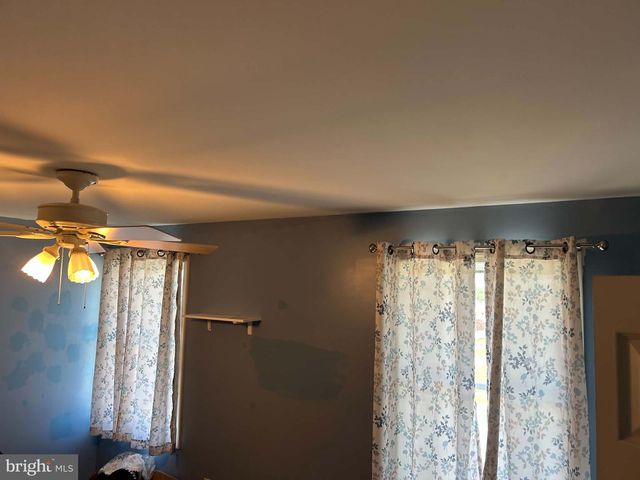 135 SWEETWATER LN, Newmanstown, PA 17073