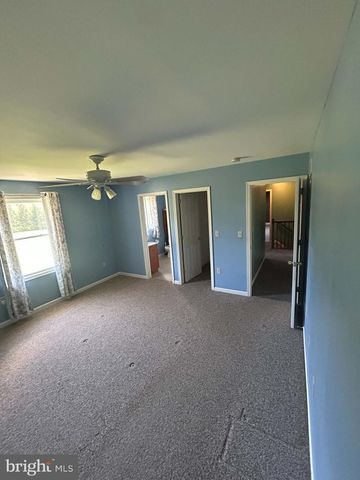 135 SWEETWATER LN, Newmanstown, PA 17073