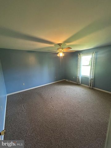 135 SWEETWATER LN, Newmanstown, PA 17073