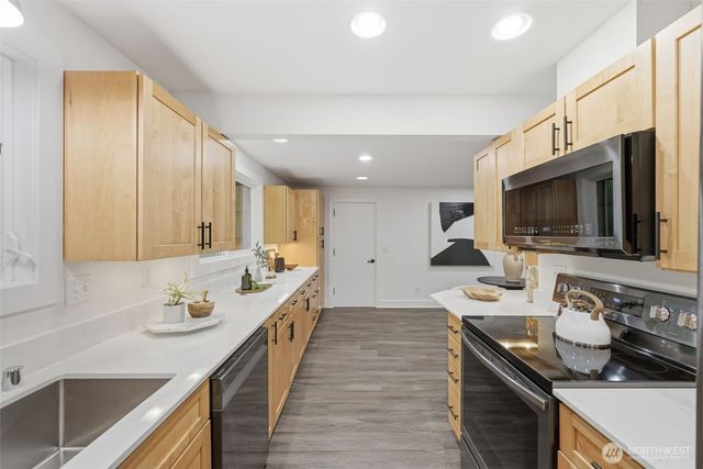 4364 151st Avenue SE, Bellevue, WA 98006