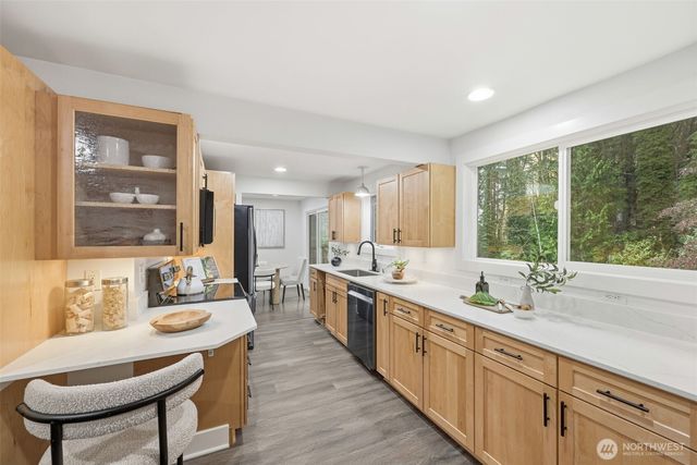 4364 151st Avenue SE, Bellevue, WA 98006