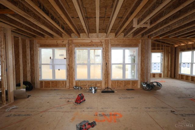 5981 Hawks Lane, Miami Twp, OH 45150