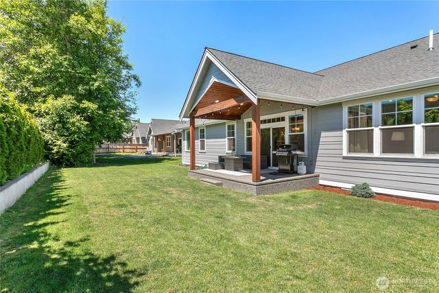 801 Pine Crest Drive, Everson, WA 98247