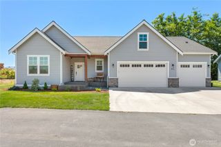 801 Pine Crest Drive, Everson, WA 98247