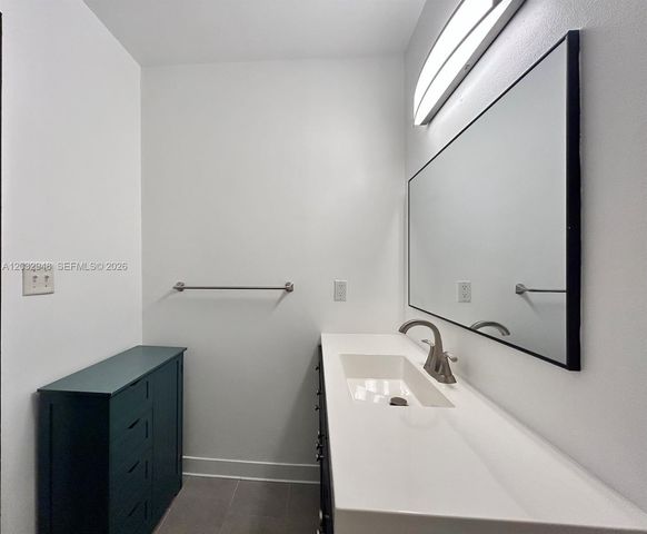 444 NE 30th St 707, Miami, FL 33137